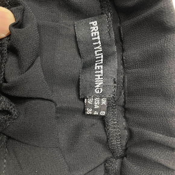 PrettyLittleThing Black Textured Woven Tiered Mini Skirt Size 4 - Picture 6 of 7